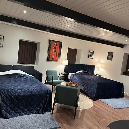 Timebasishotel Serengeti & Stayover