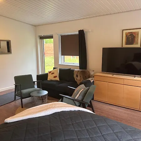 Liebeshotel Serengeti & Stayover
