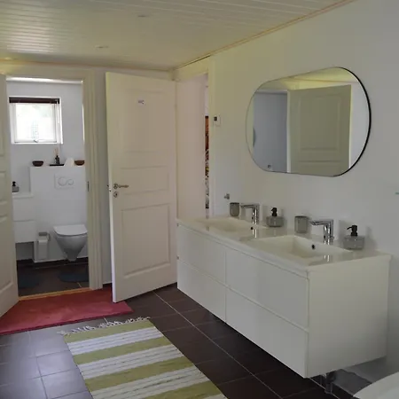 Hodinový hotel Serengeti & Stayover