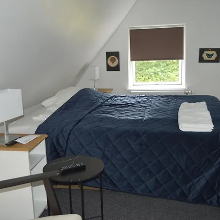 Liebeshotel Serengeti & Stayover Svebolle